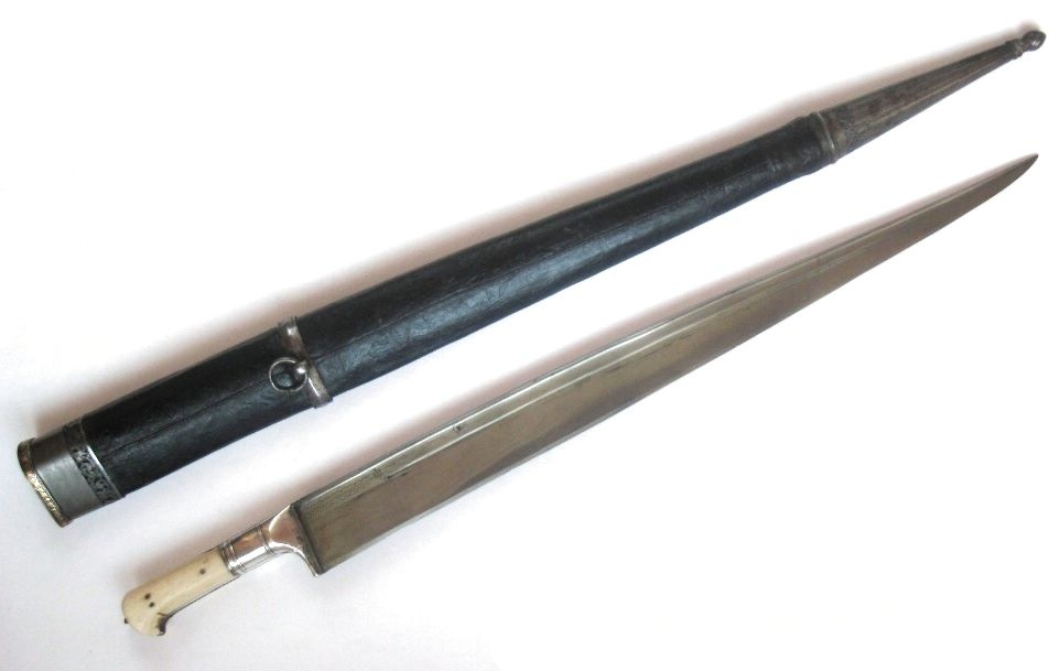 ����� � ������.
                  ����������. 19 ���. �����.